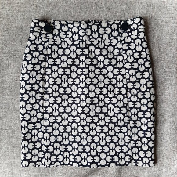 NWOT Banana Republic black and white short skirt SIZE 0 geometric circle pattern - Picture 1 of 6